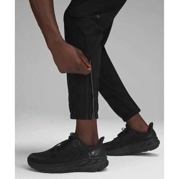 Surge Jogger Regular - Black - Picture 6 of 6